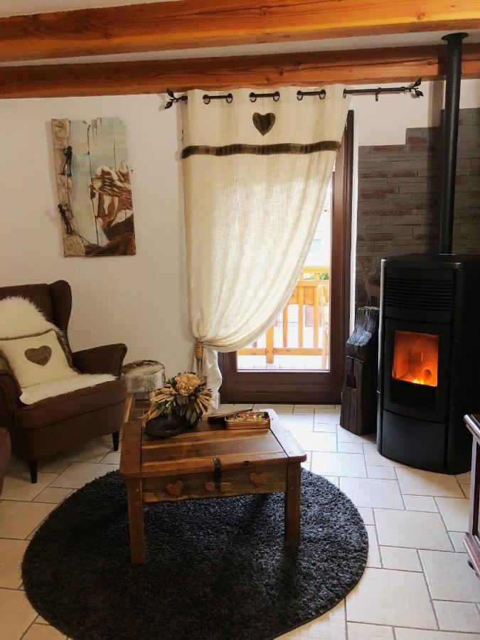La Chambre Des Reves Aosta Bagian luar foto