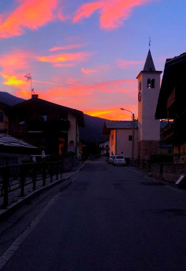 La Chambre Des Reves Aosta Bagian luar foto