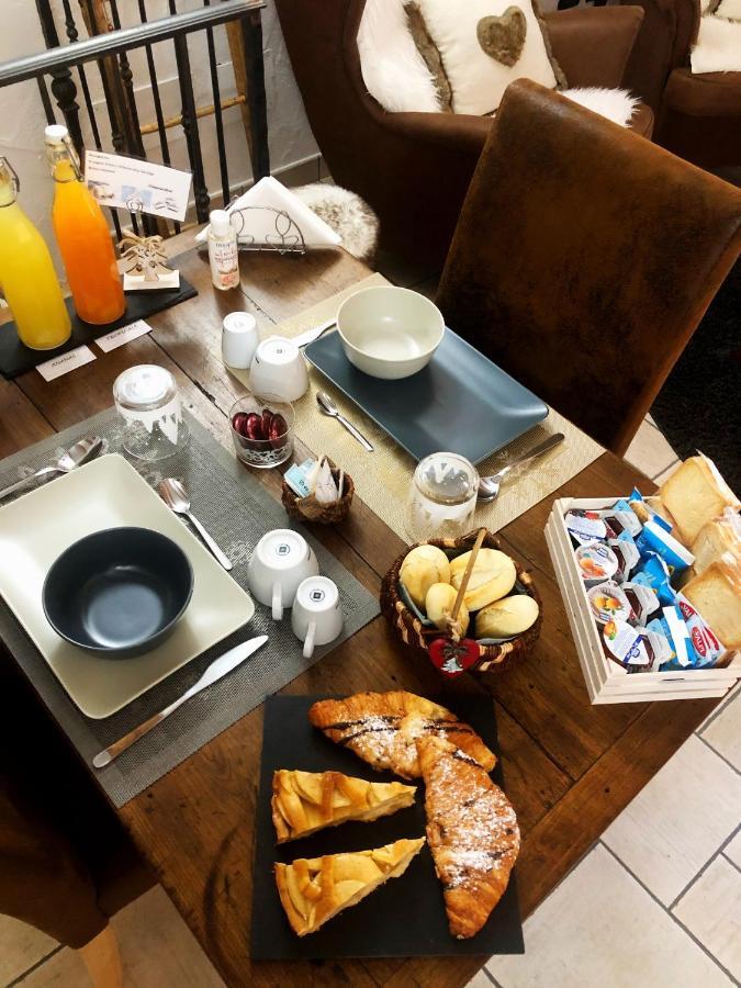 La Chambre Des Reves Aosta Bagian luar foto